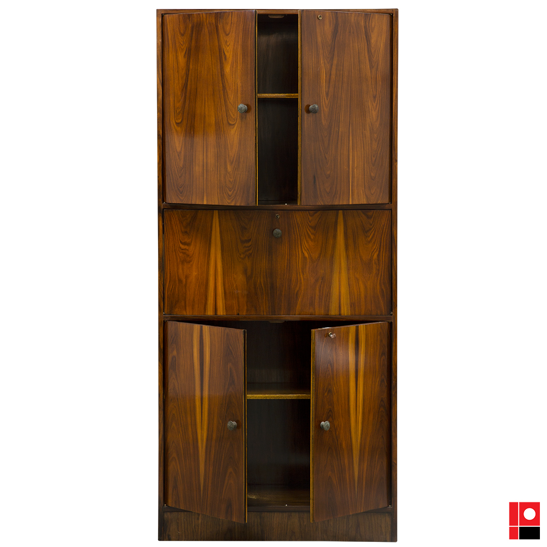 Armário Riviera 1,77x0,79x0,39.jpg