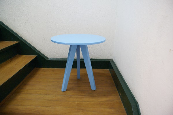 mesa lateral eme 0,50x0,50.jpg