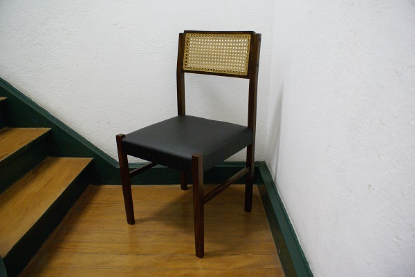 cadeira j.celina.JPG