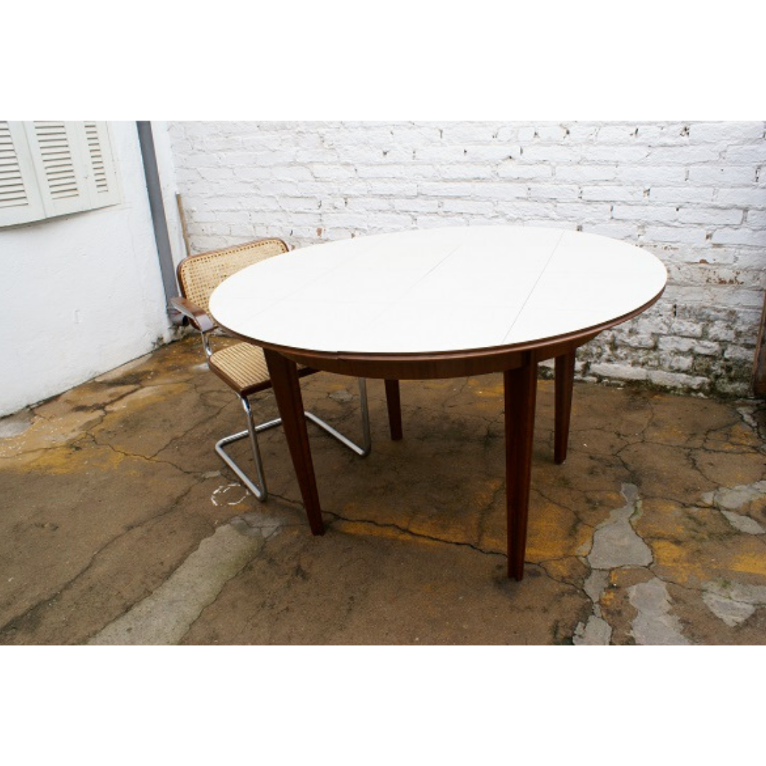 mesa dinucci 1,30.png