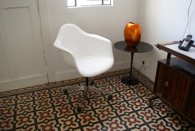 cadeira conchinha c braço.jpeg