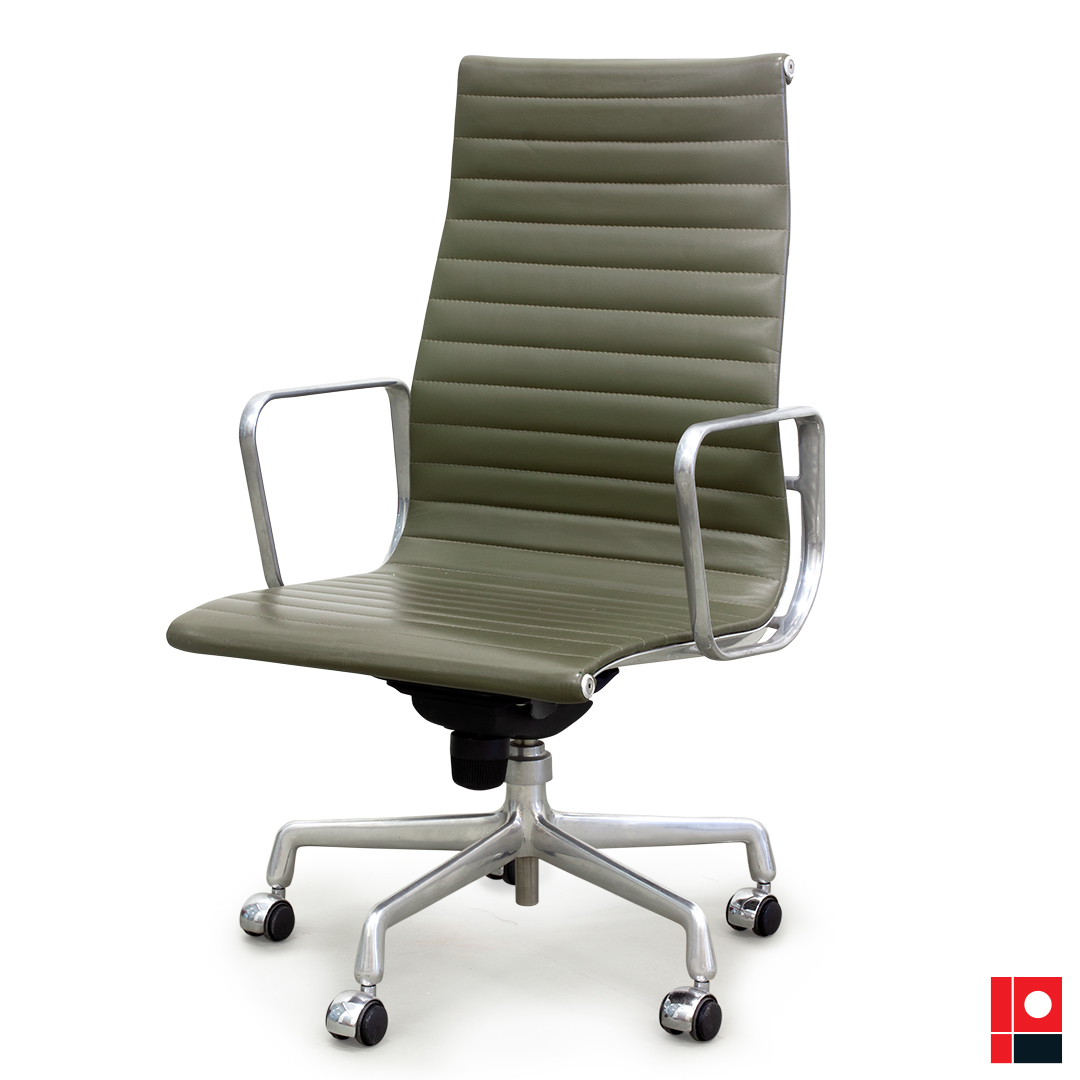 cadeira_eames-alta-verde (2).jpg