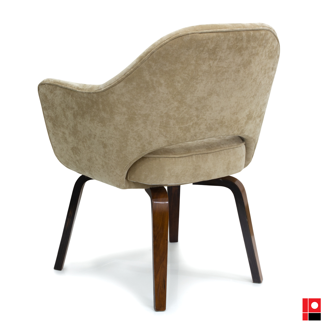 Saarinen 71 bege suede.jpg