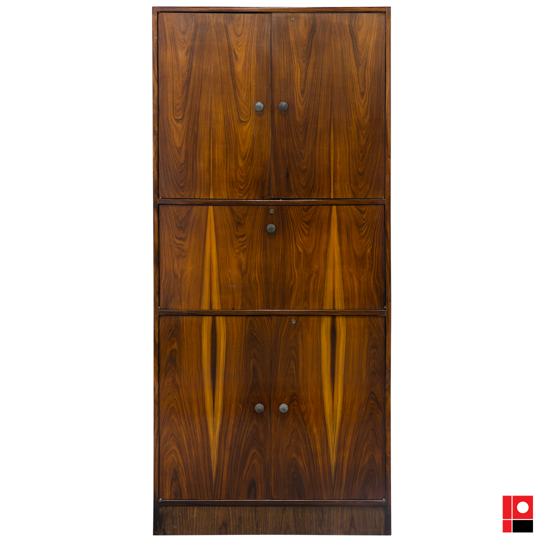 Armário Riviera 1,77x0,79x0,39.jpg