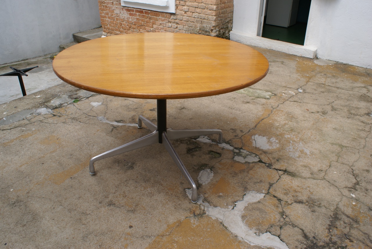 mesa segmentada redonda 1,30.jpeg